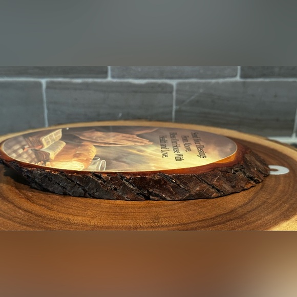 Vintage 80’s Wood Slice Religious Praying Hands Wall Hanging Prayer 8.5” x 5.25” - Picture 5 of 8